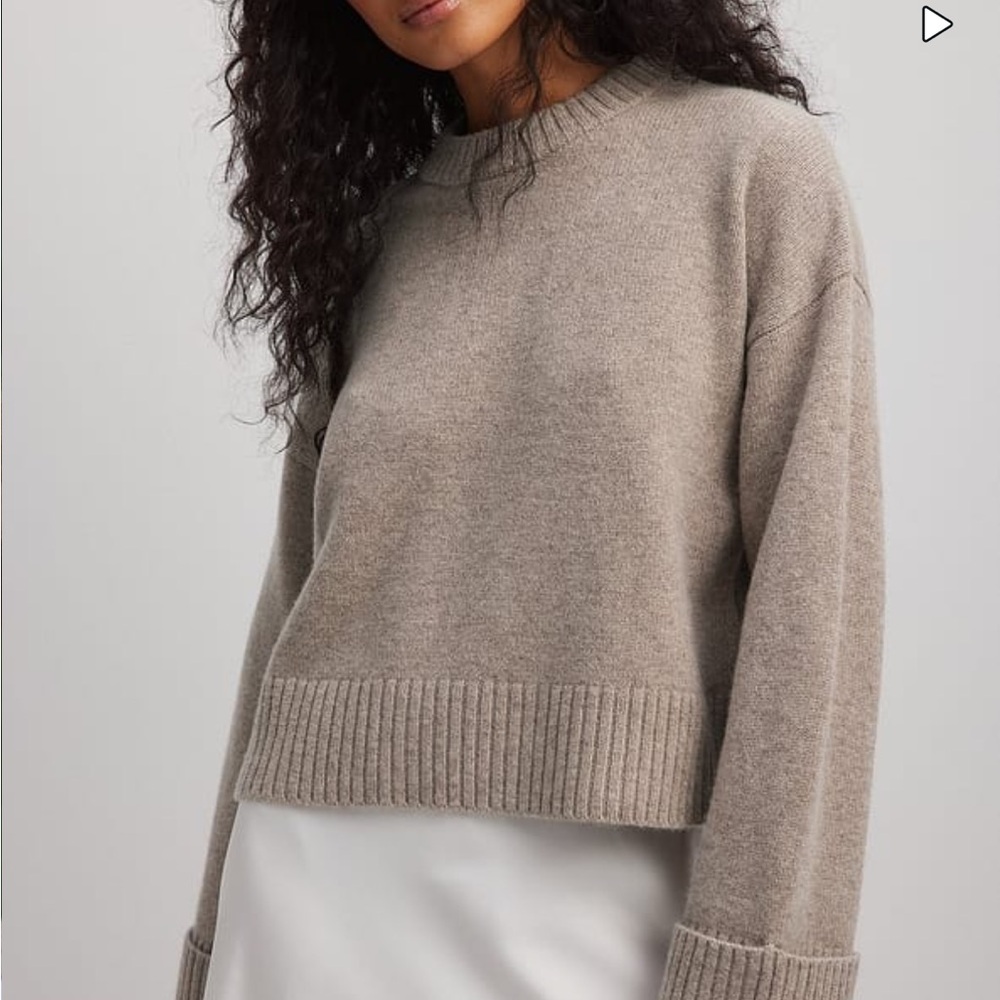 100% wool Na-Kd fashion Beige Sweater